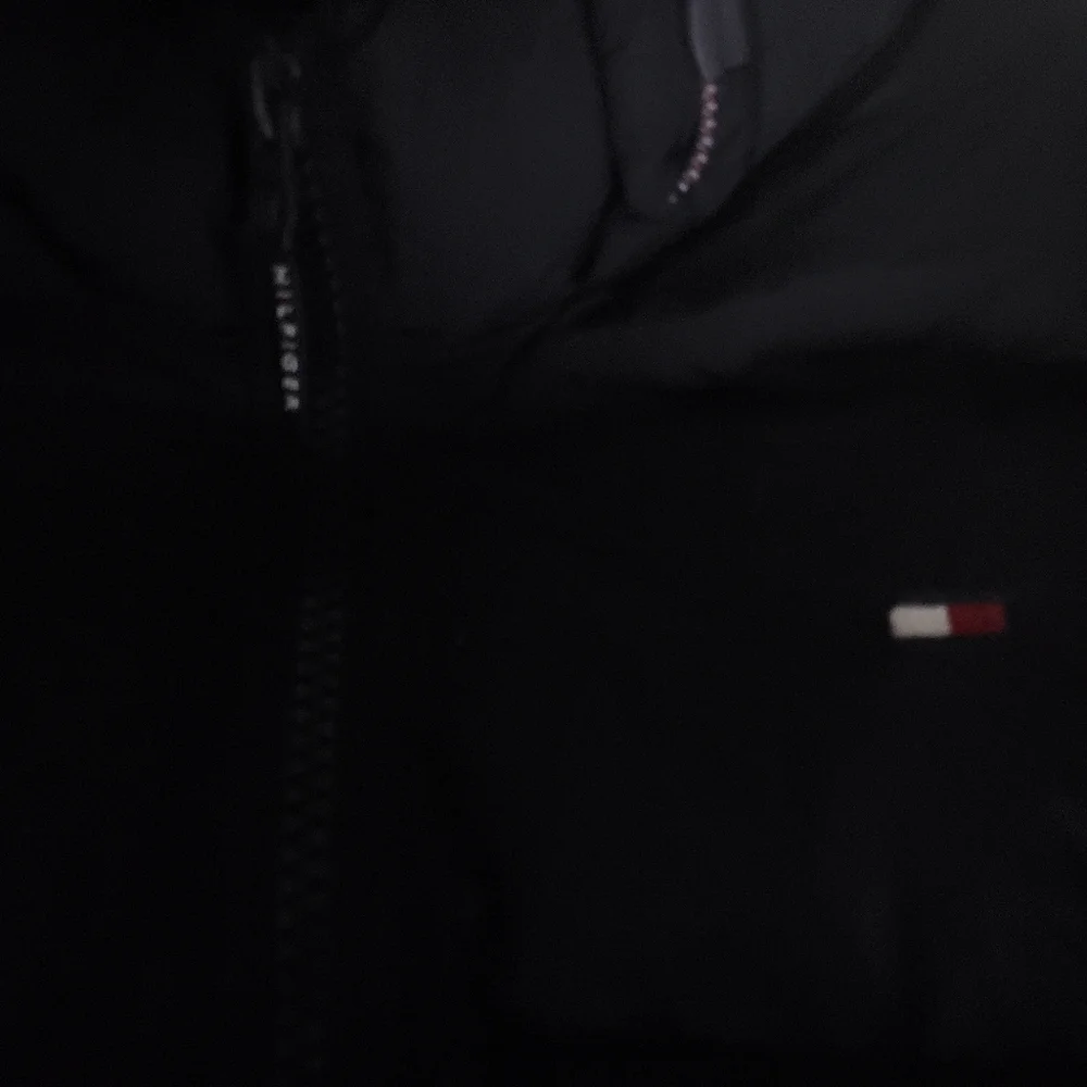 Tommy hilfigure puffer jacket - Picture 3 of 6
